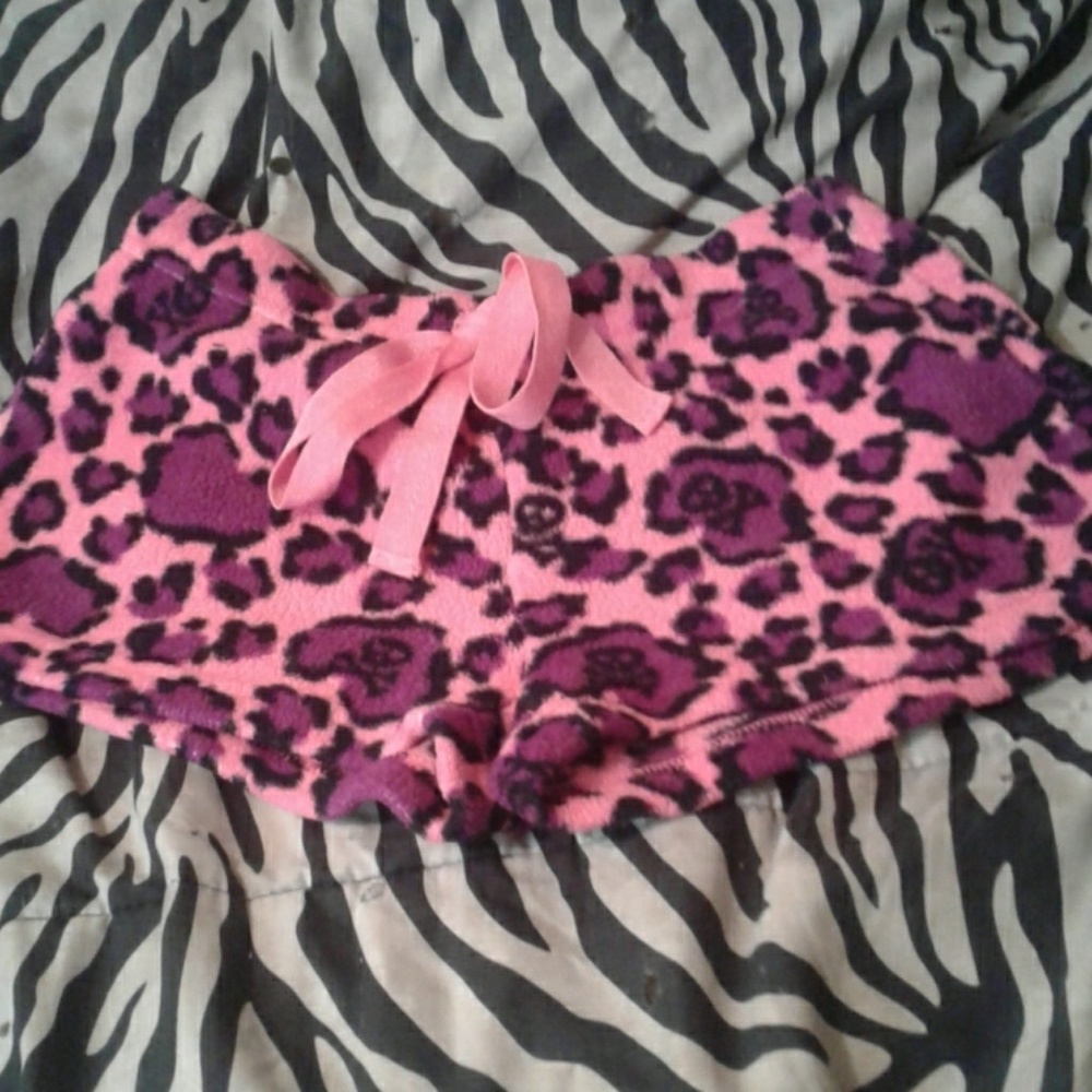 Pink fuzzy sleep shortz